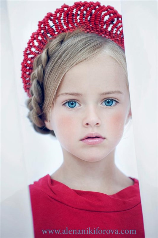 The Most Beautiful Girl In The World Is Only 9